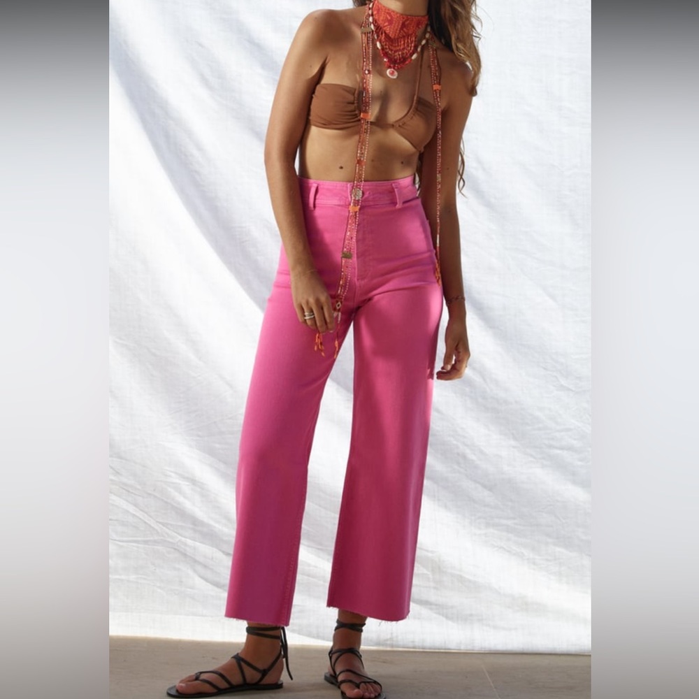 ZARA Marine Straight Fuschia Size 26 US 2